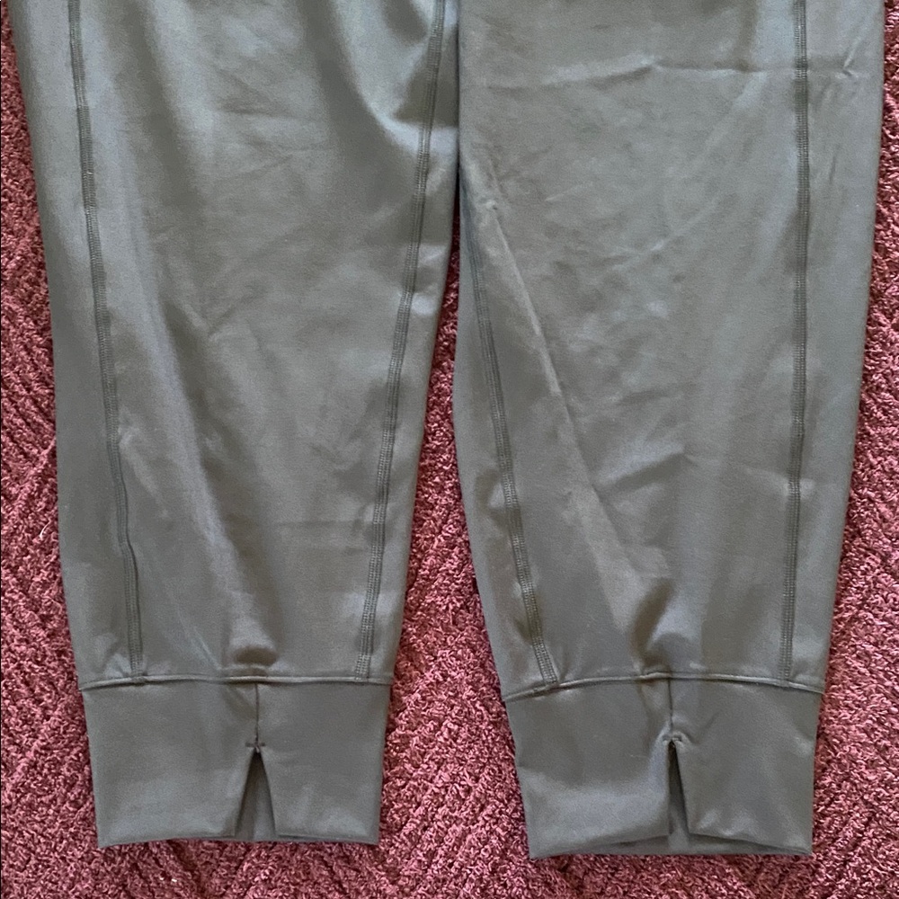 New Balance Black High-Waist Pocket Leggings - Picture 9 of 9